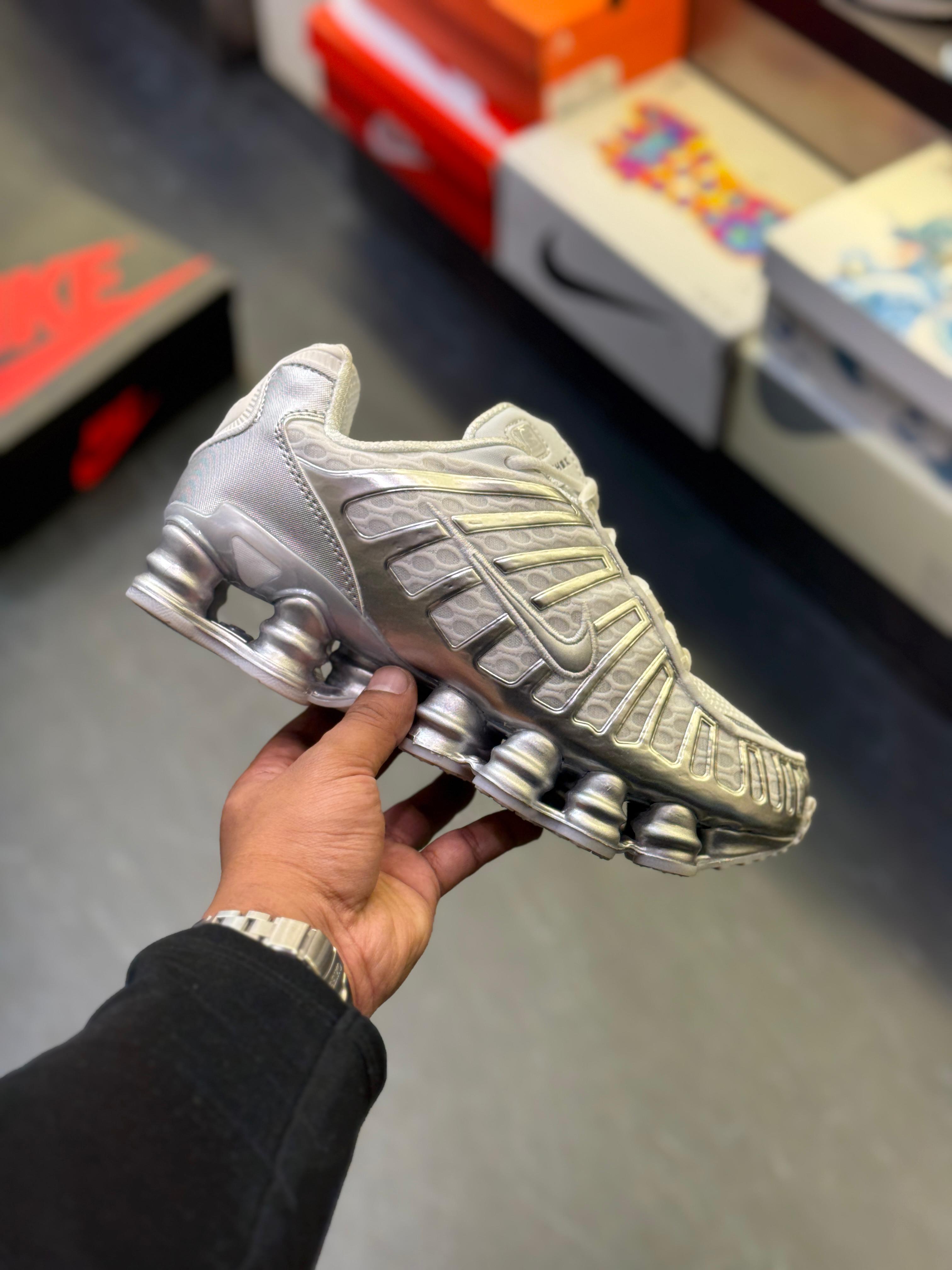 Nike shox TL
