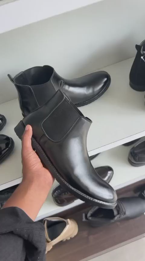 Chelsea boot