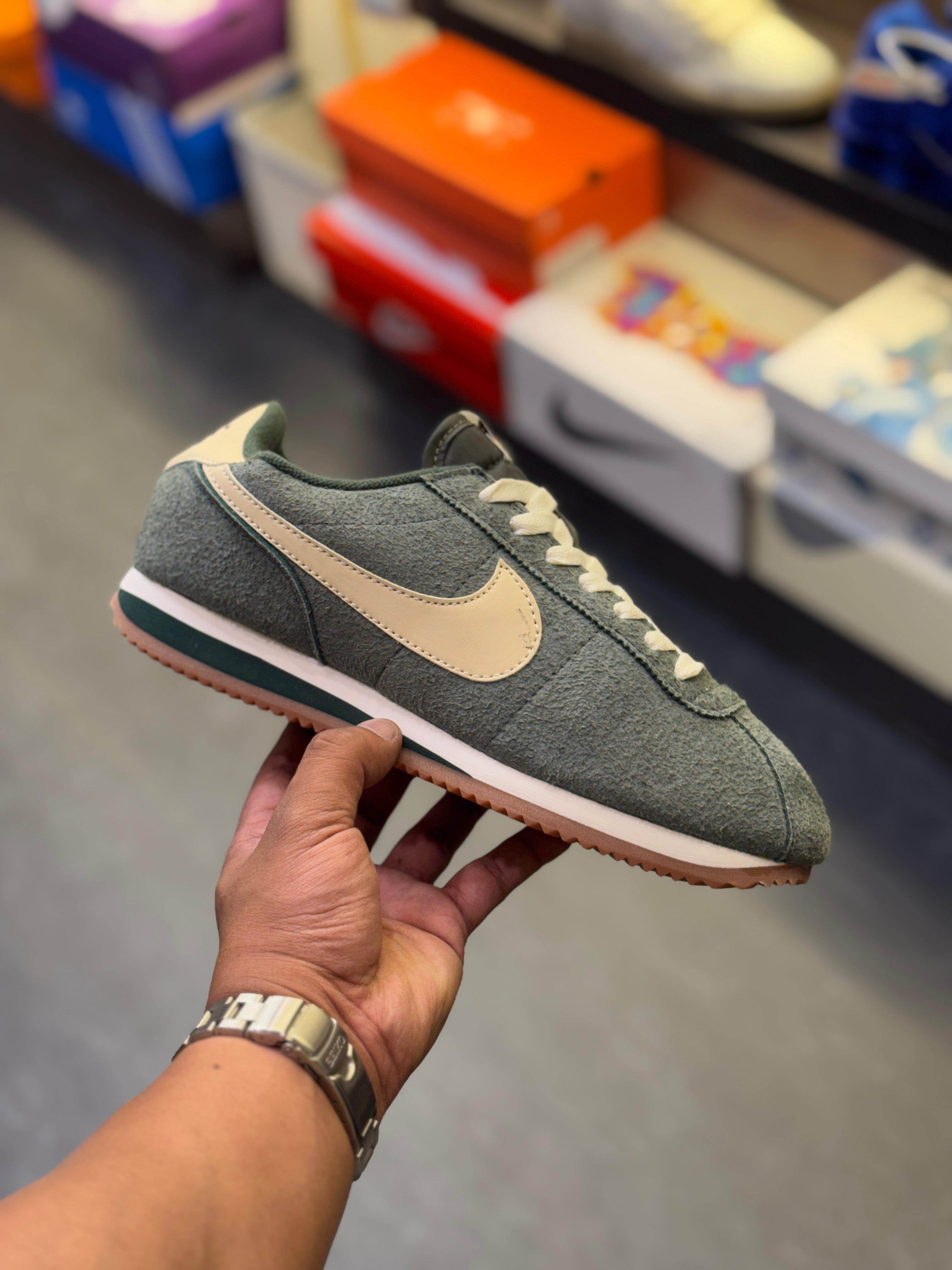 Nike cortez green suede