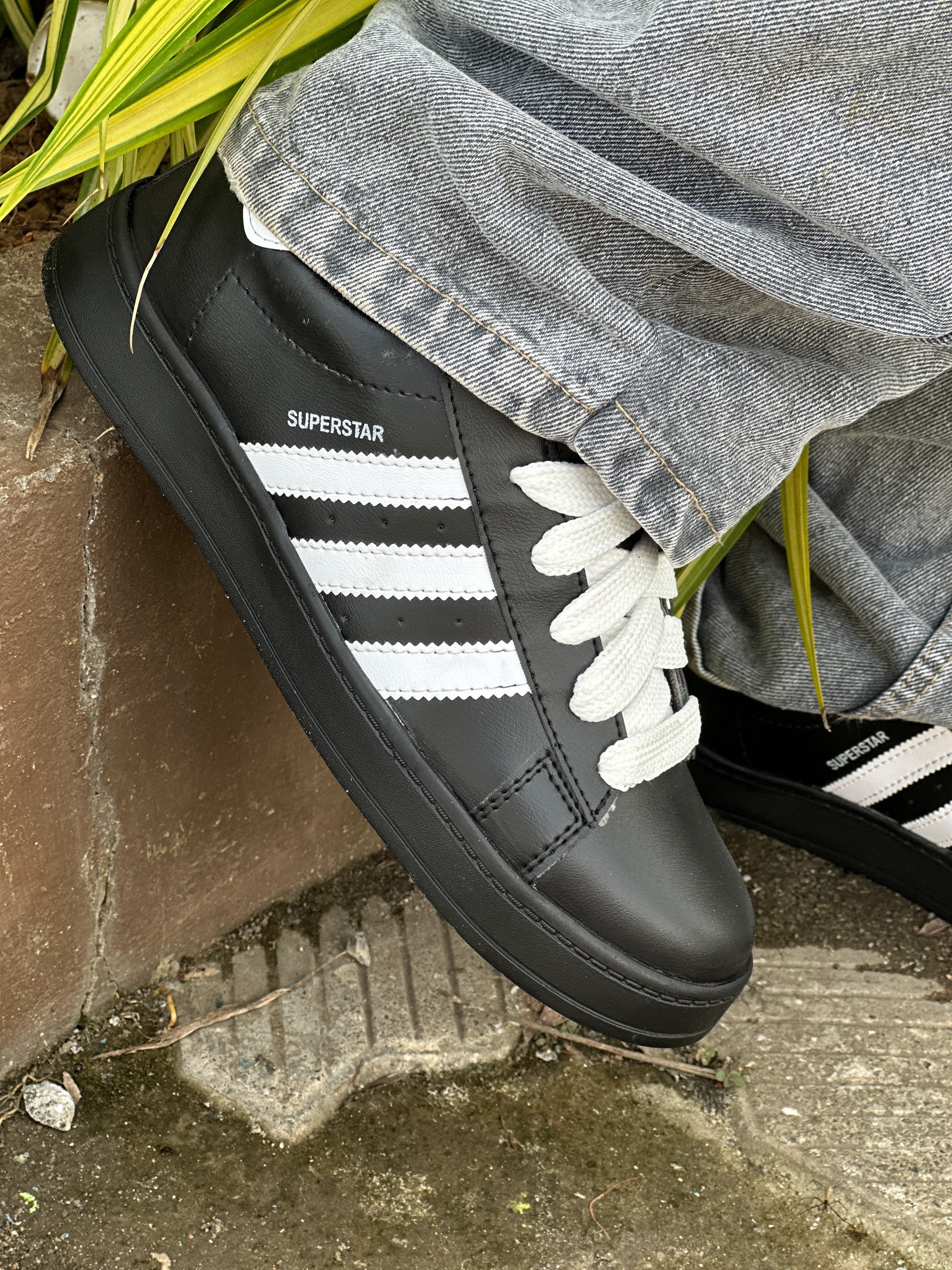 Adidas superstar