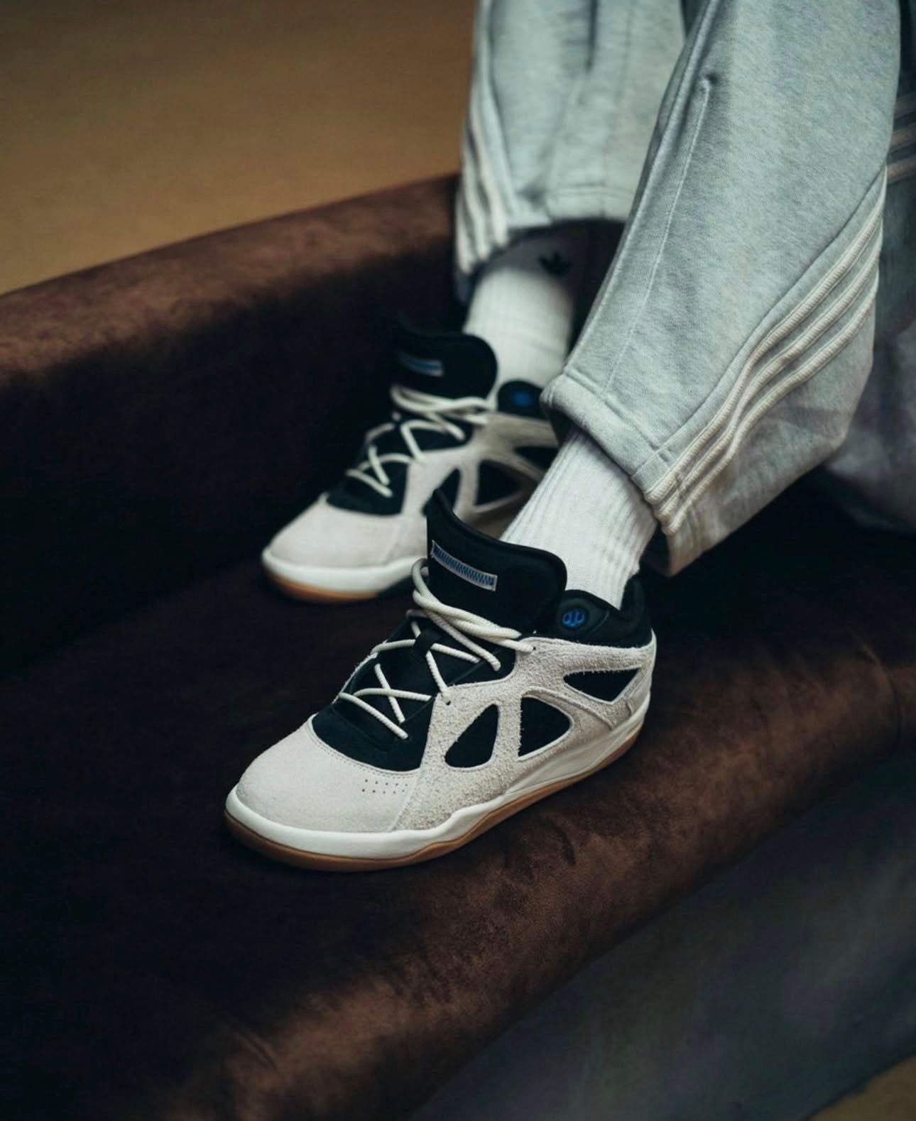 Adidas badbo 1.0 badbunny