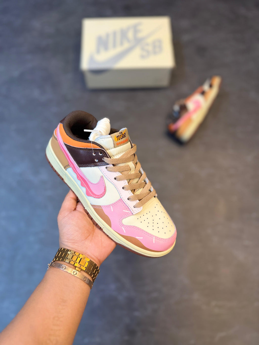 Nike SB dunk dunkin donuts