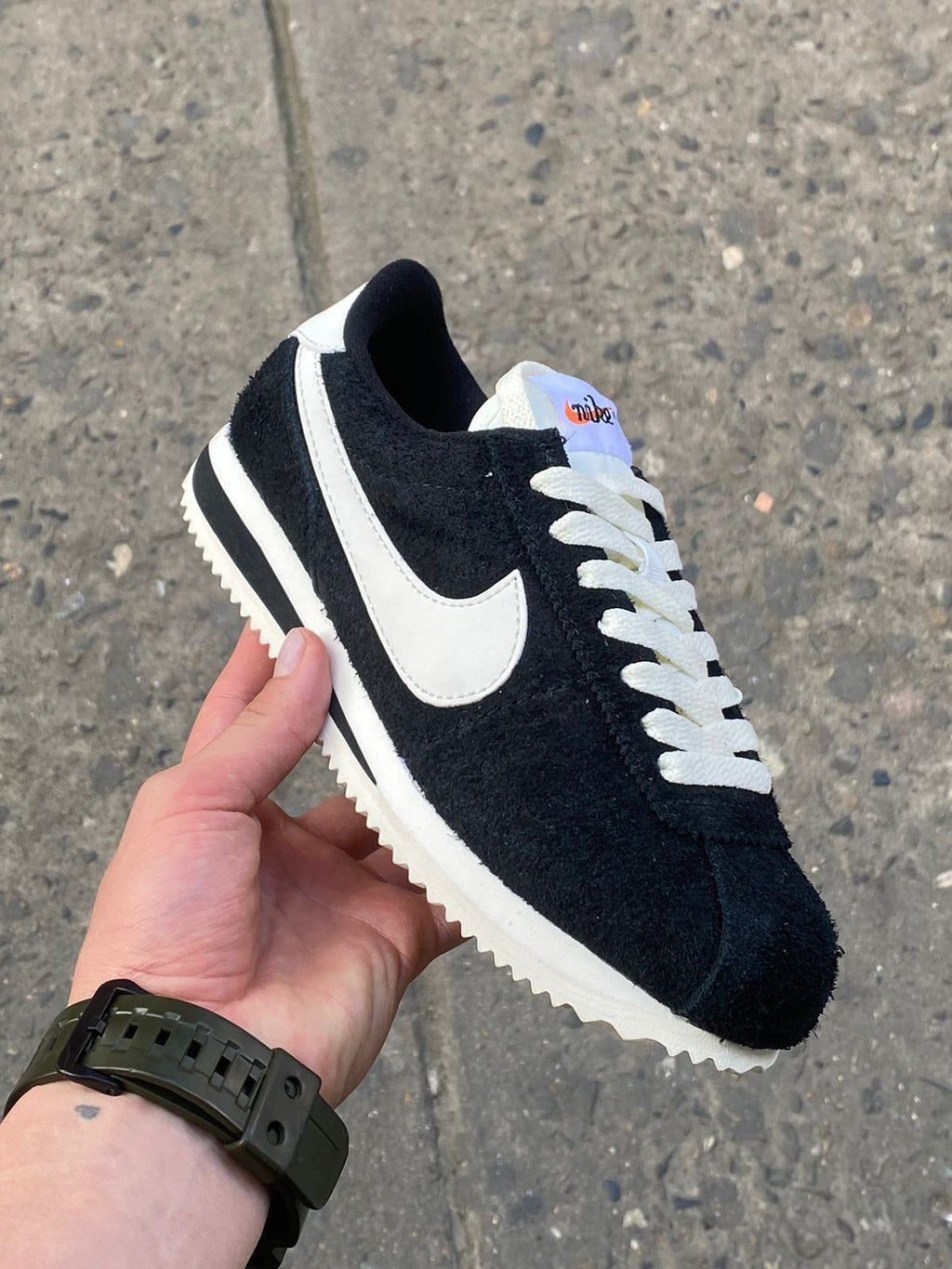 Nike cortez black suede
