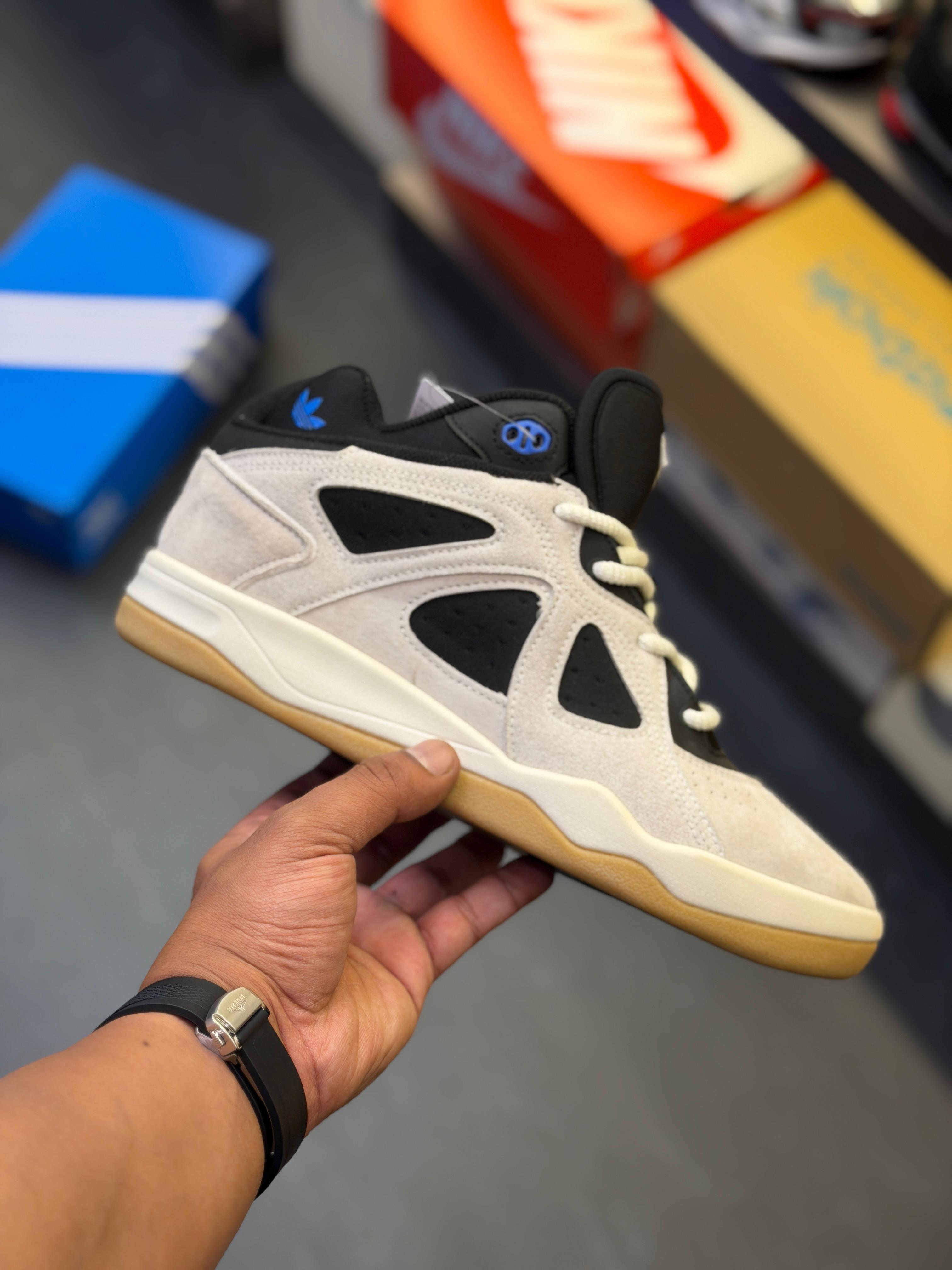 Adidas badbo 1.0 badbunny