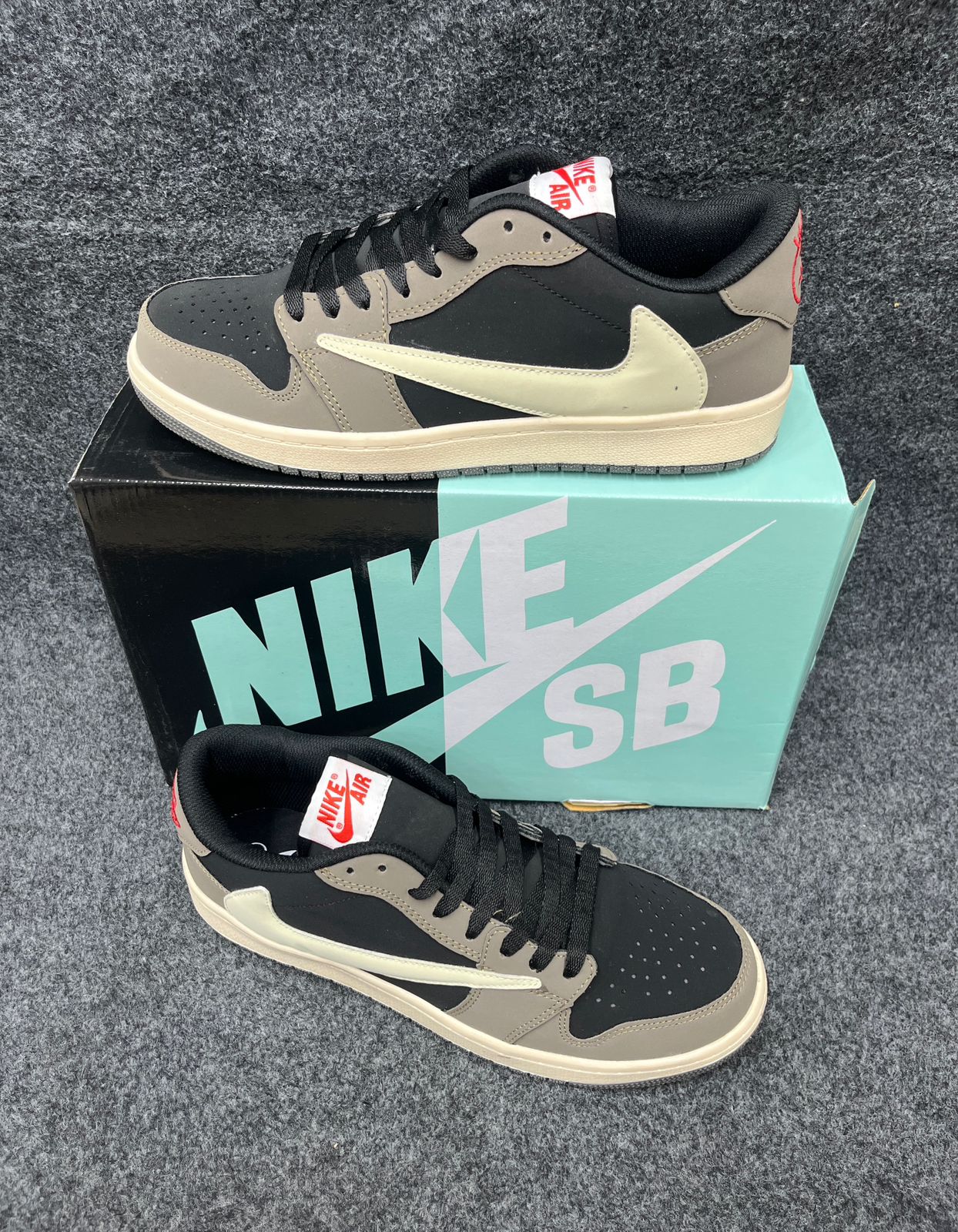 Nike traviscott