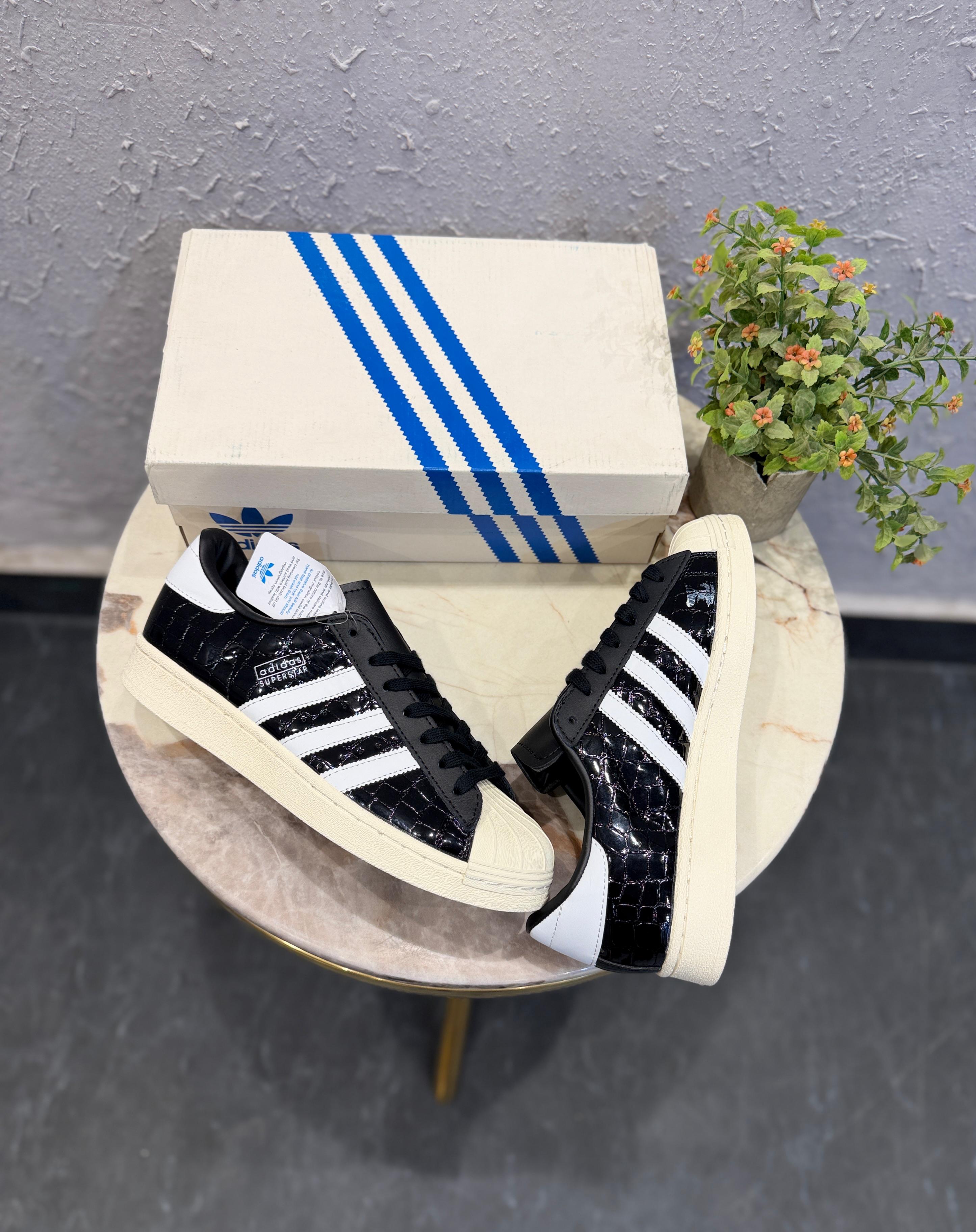 Adidas originals superstar vintage black