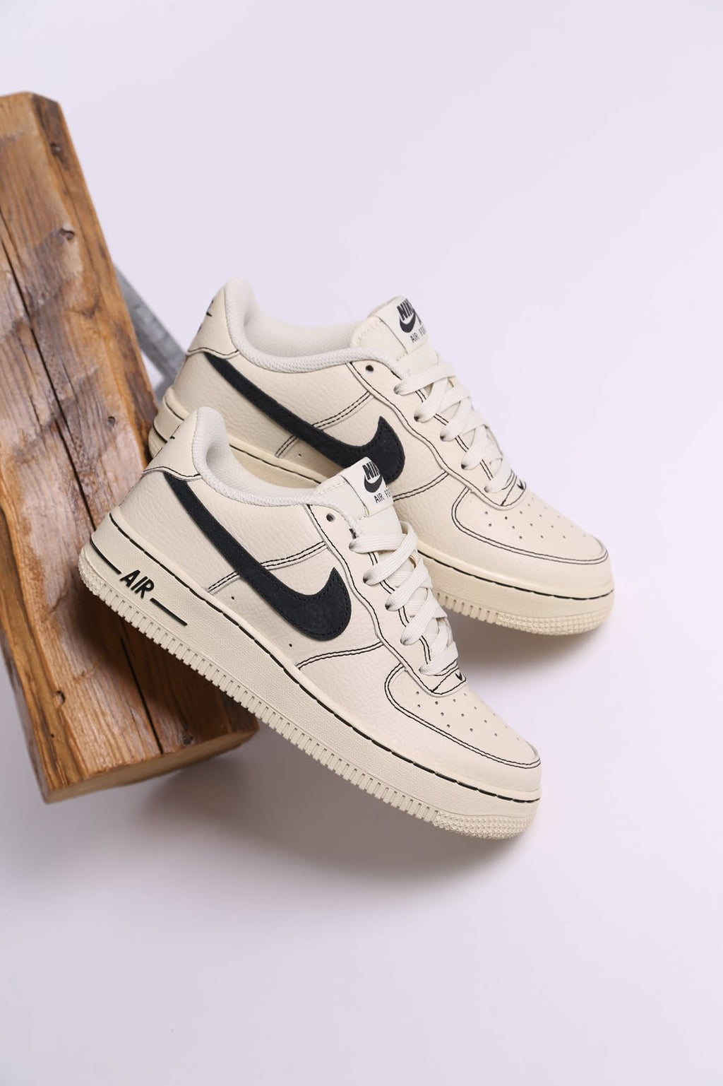 Nike airforce one khaki essentials