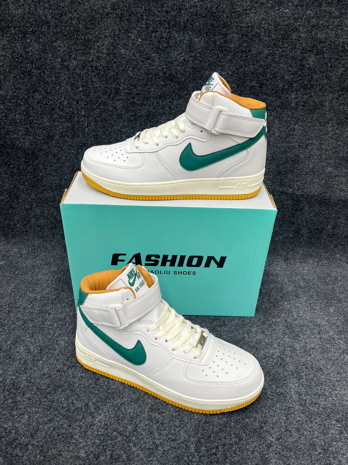 Nike airforce mid