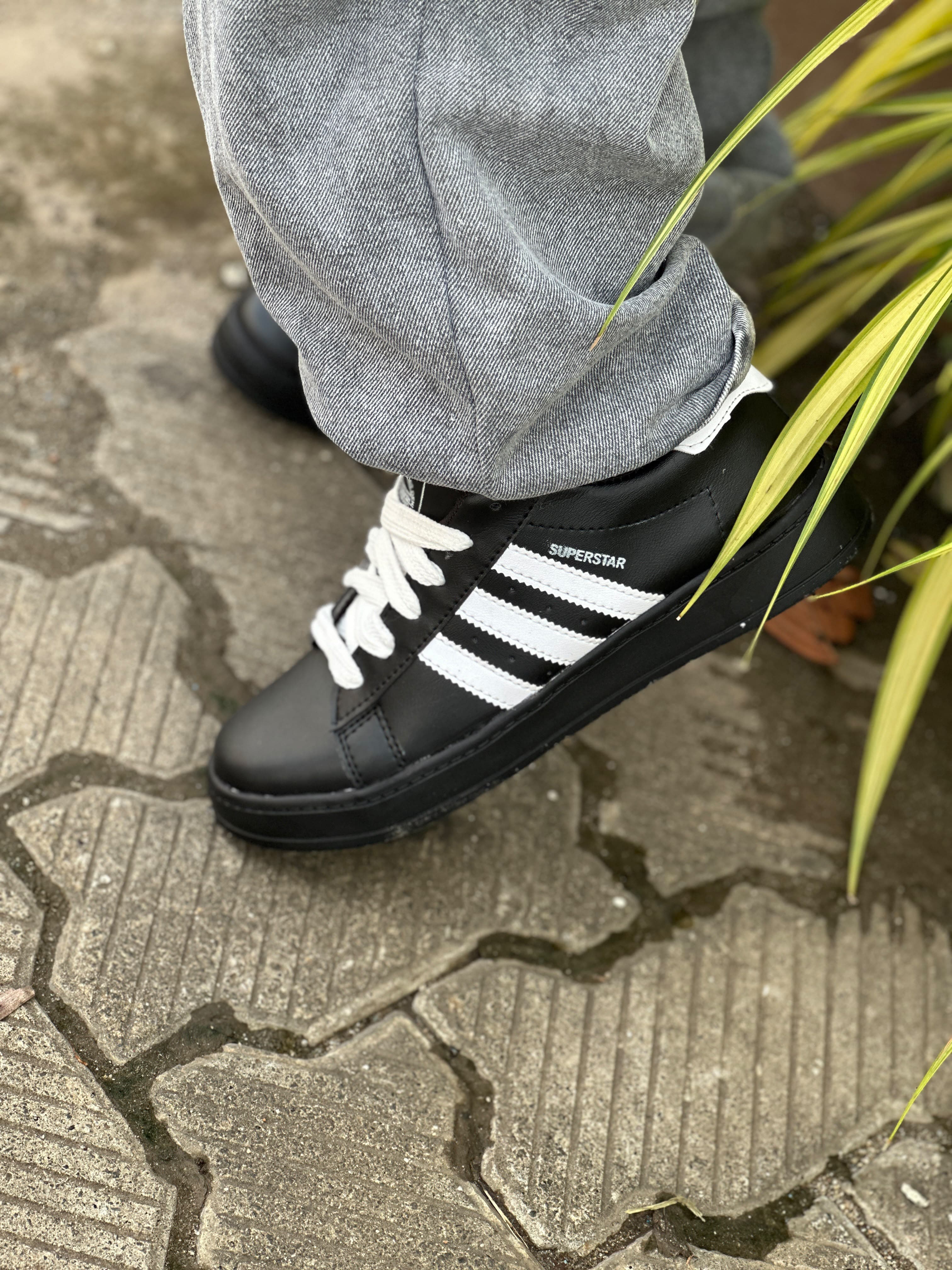 Adidas superstar