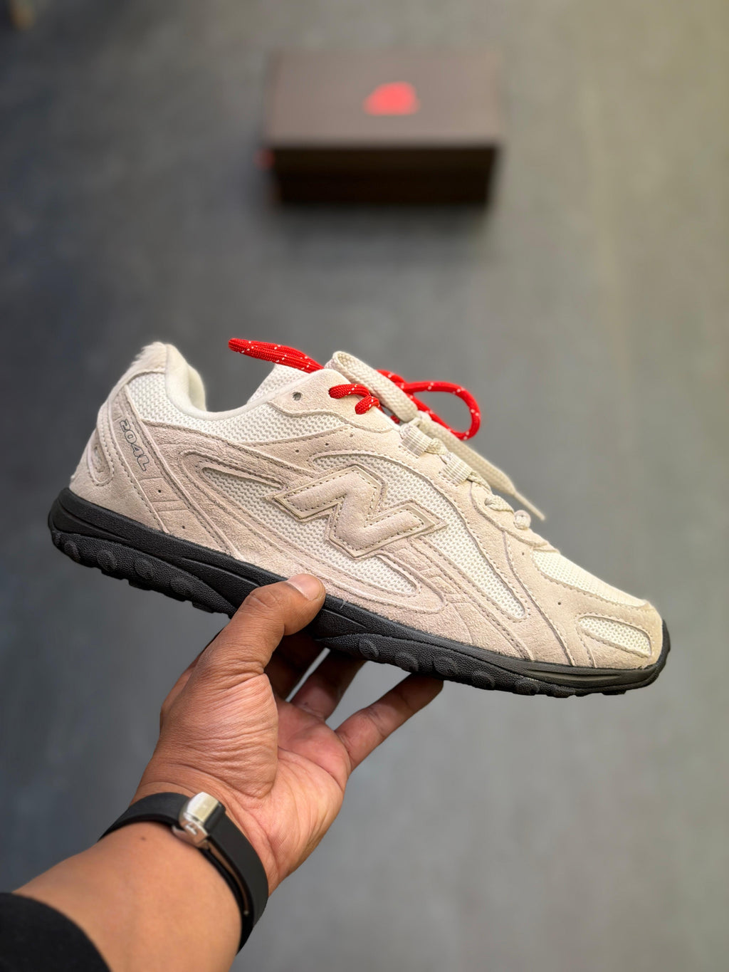 New balance 204L CNY