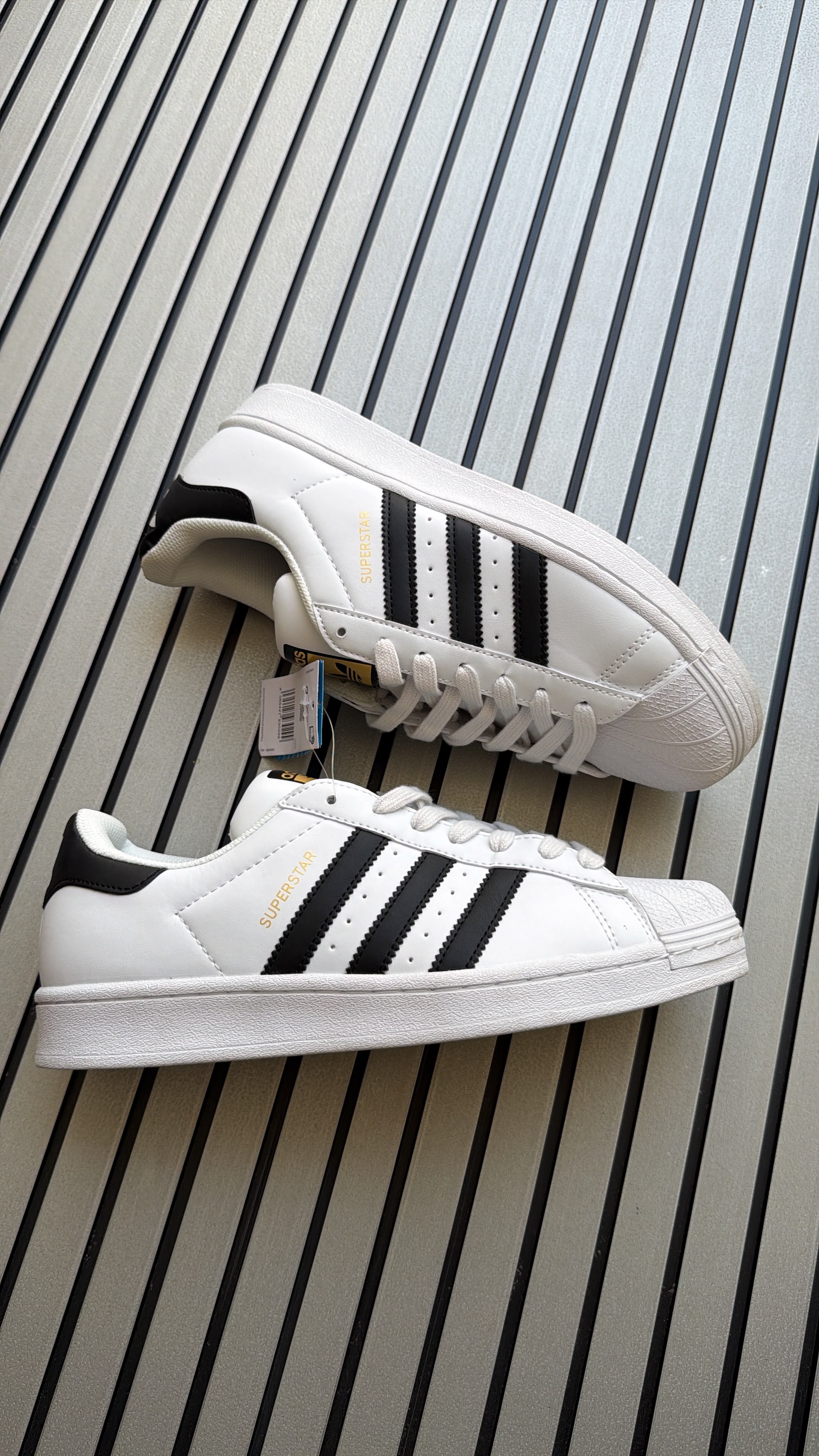 Adidas superstar