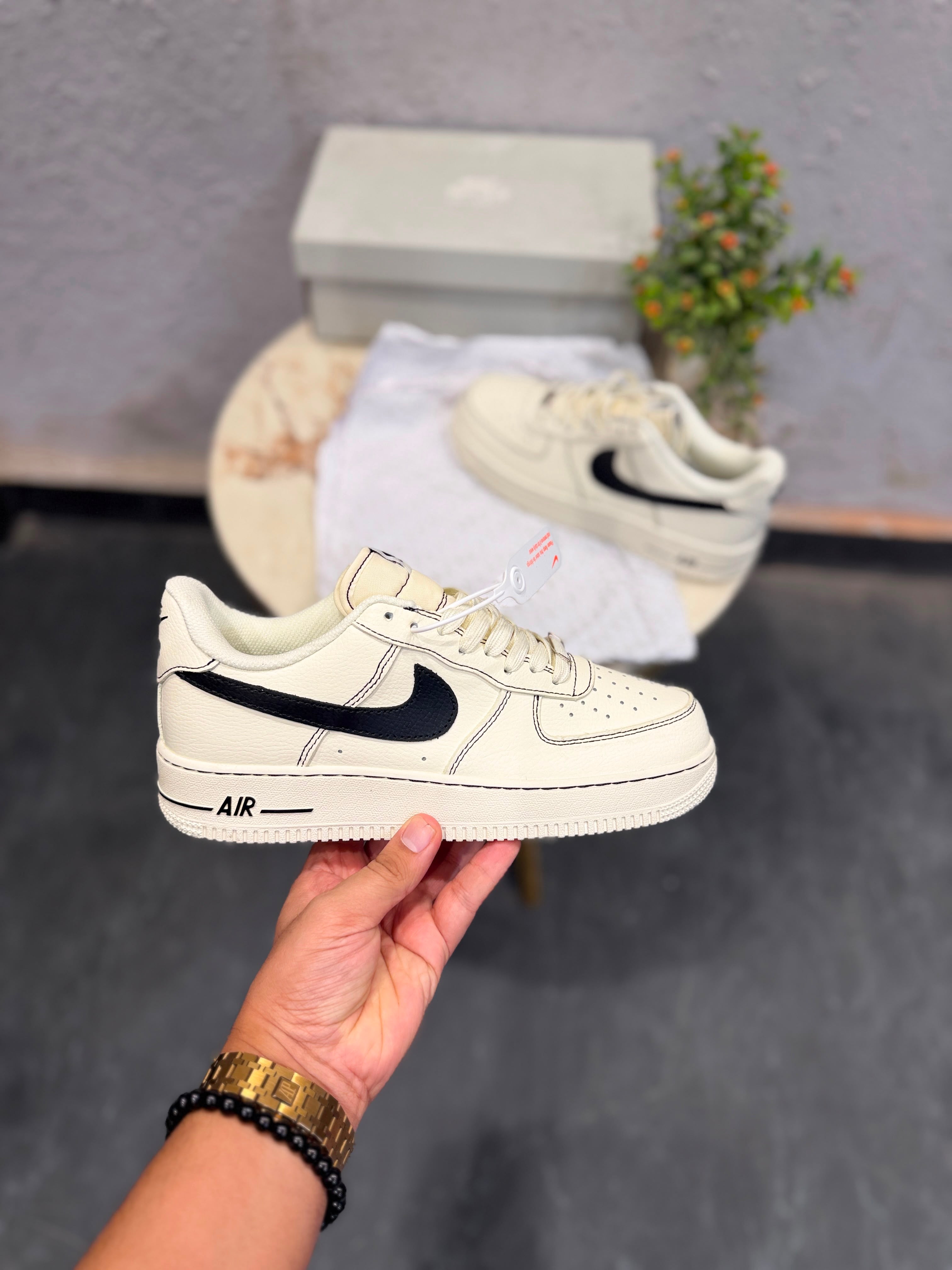 Nike airforce one khaki essentials
